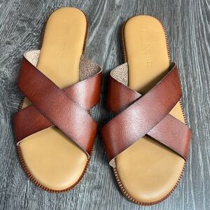 CYNTHIA ROWLEY OPEN TOE Brown Leather Slide Sandals